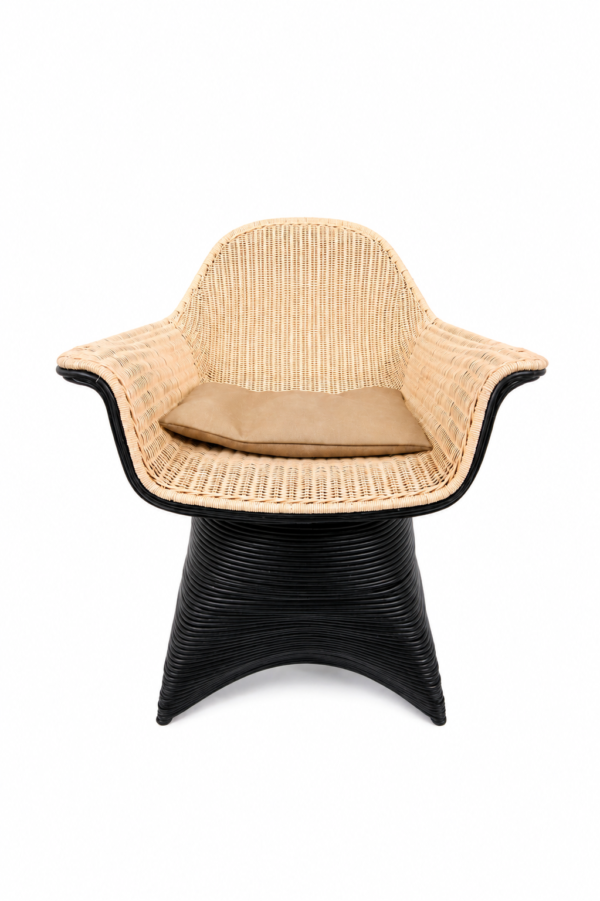 Pawiwahan Chair